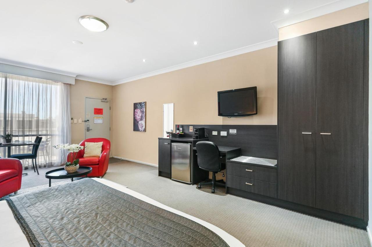 Platinum International Hotel Toowoomba Bagian luar foto