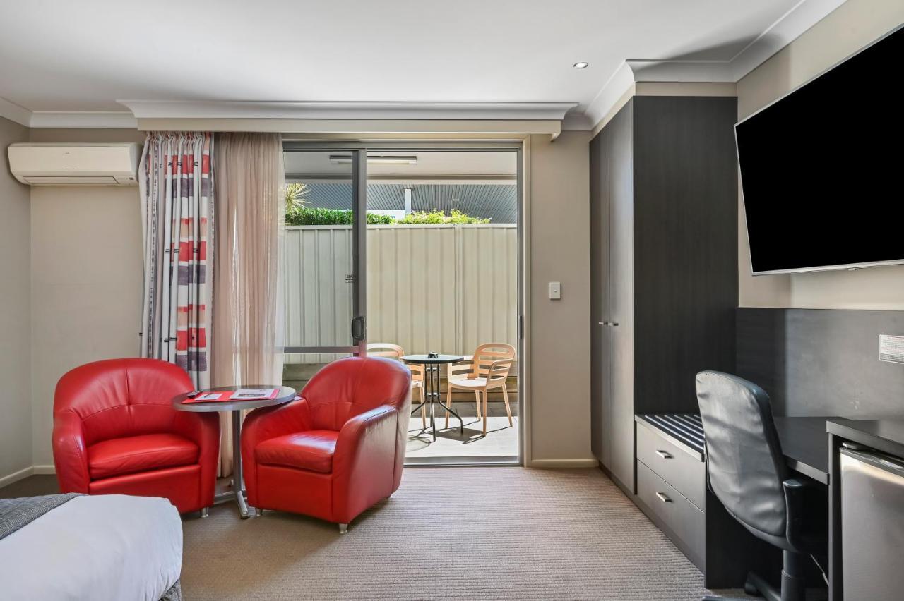 Platinum International Hotel Toowoomba Bagian luar foto