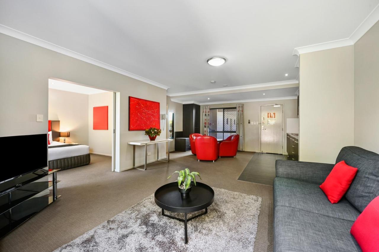 Platinum International Hotel Toowoomba Bagian luar foto