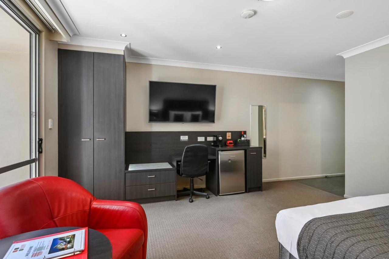 Platinum International Hotel Toowoomba Bagian luar foto