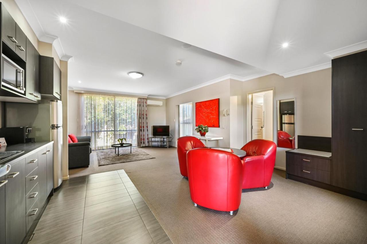 Platinum International Hotel Toowoomba Bagian luar foto