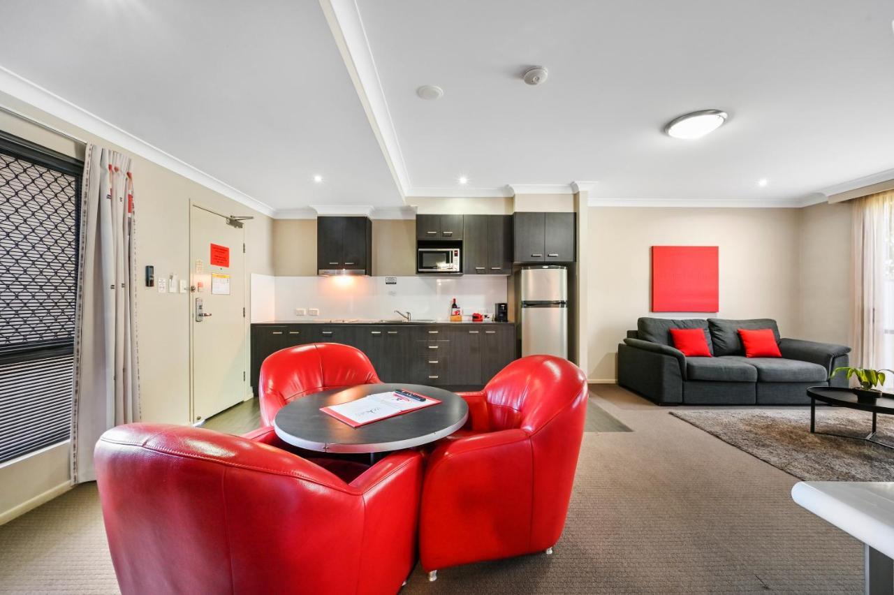 Platinum International Hotel Toowoomba Bagian luar foto