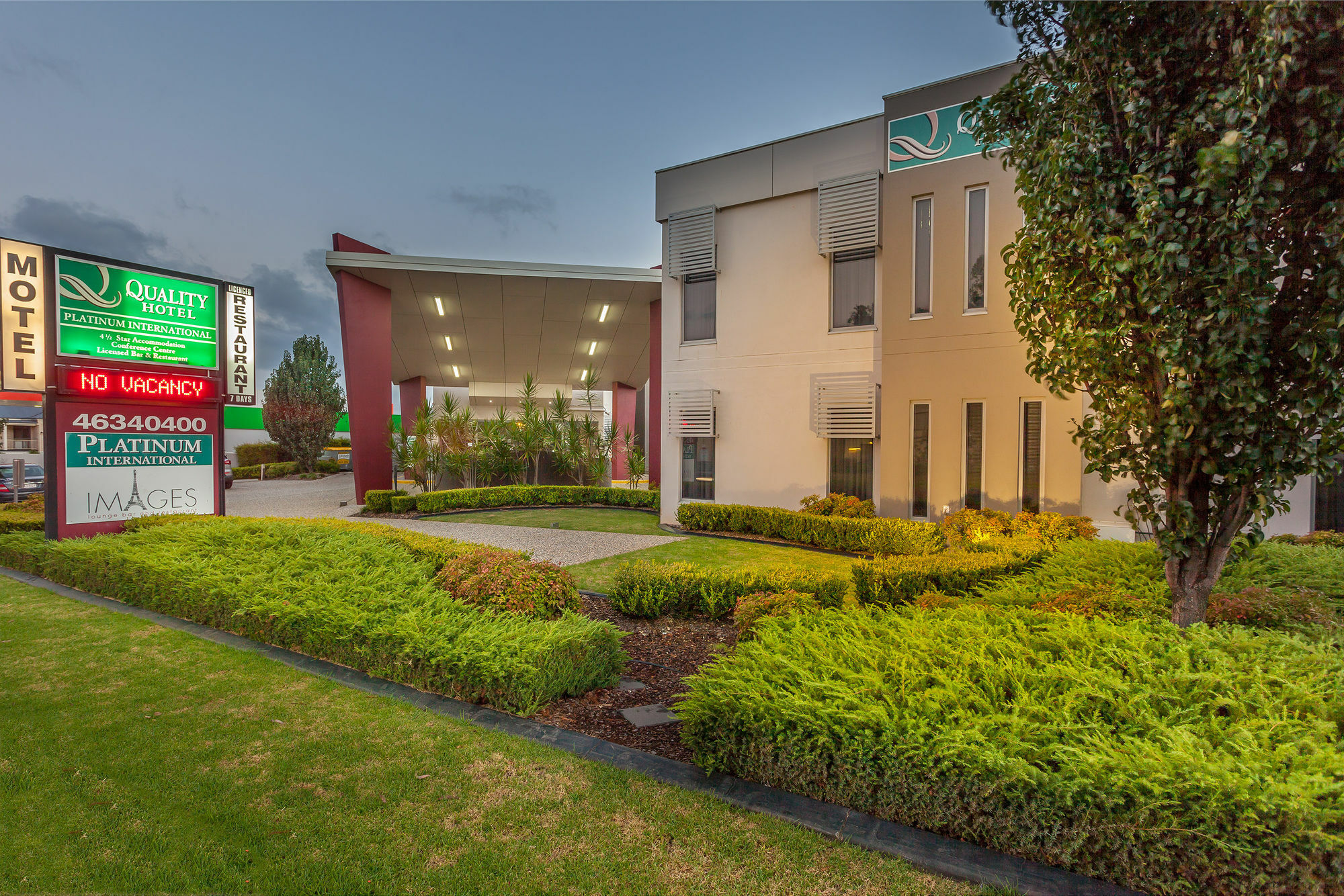 Platinum International Hotel Toowoomba Bagian luar foto